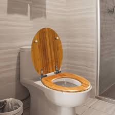 È meglio un sedile wc in legno?